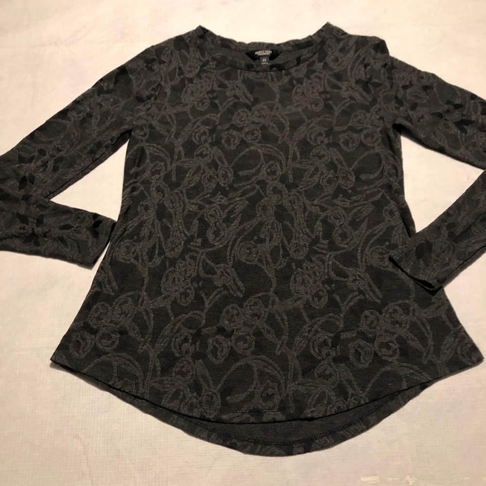 Women’s long sleeve shirt